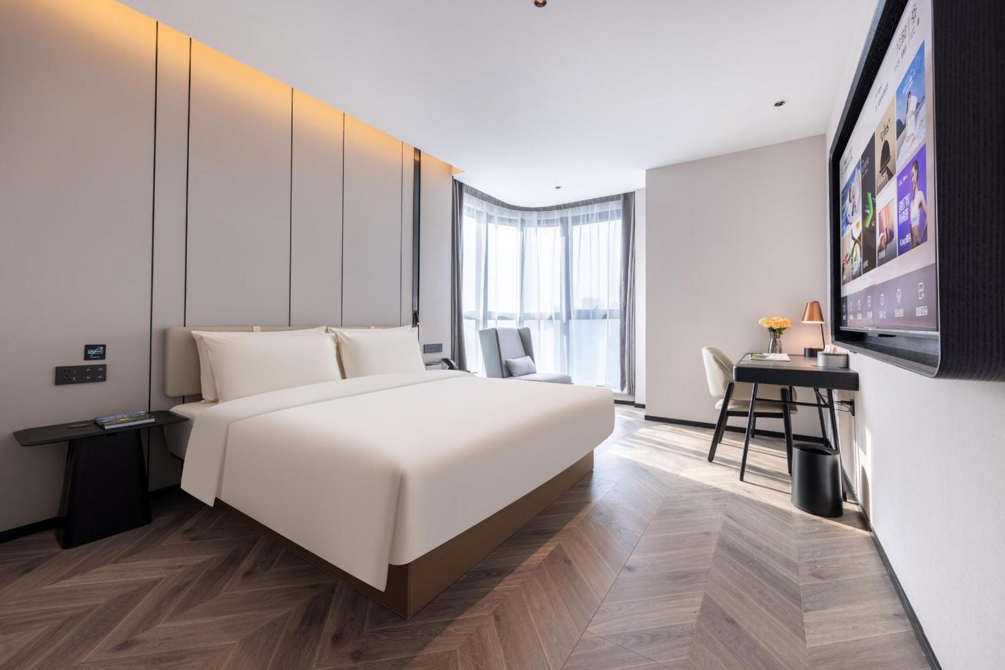 Atour Hotel Wuhan Chuhe Han Street Hongshan Plaza Exteriör bild
