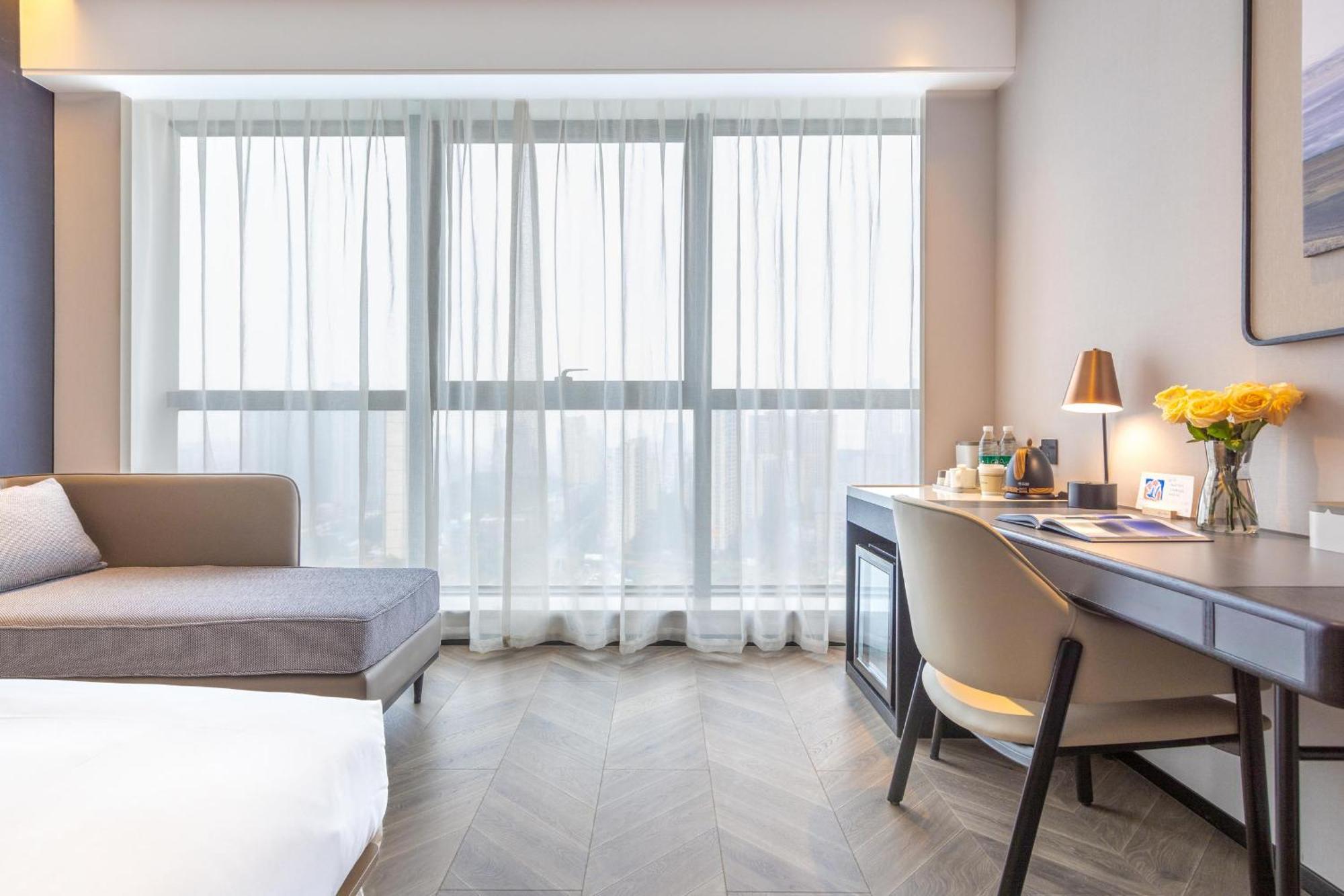 Atour Hotel Wuhan Chuhe Han Street Hongshan Plaza Exteriör bild