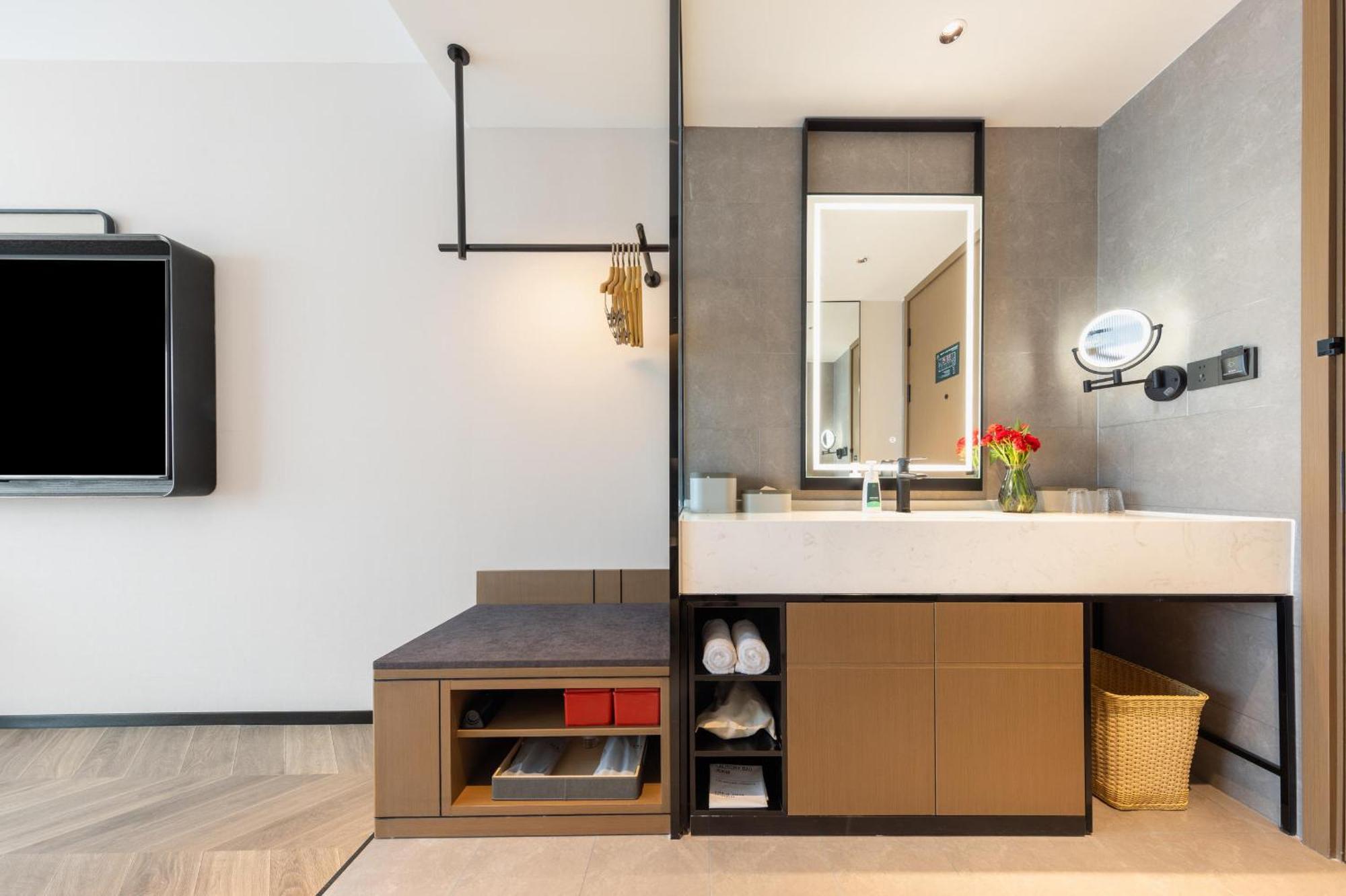 Atour Hotel Wuhan Chuhe Han Street Hongshan Plaza Exteriör bild